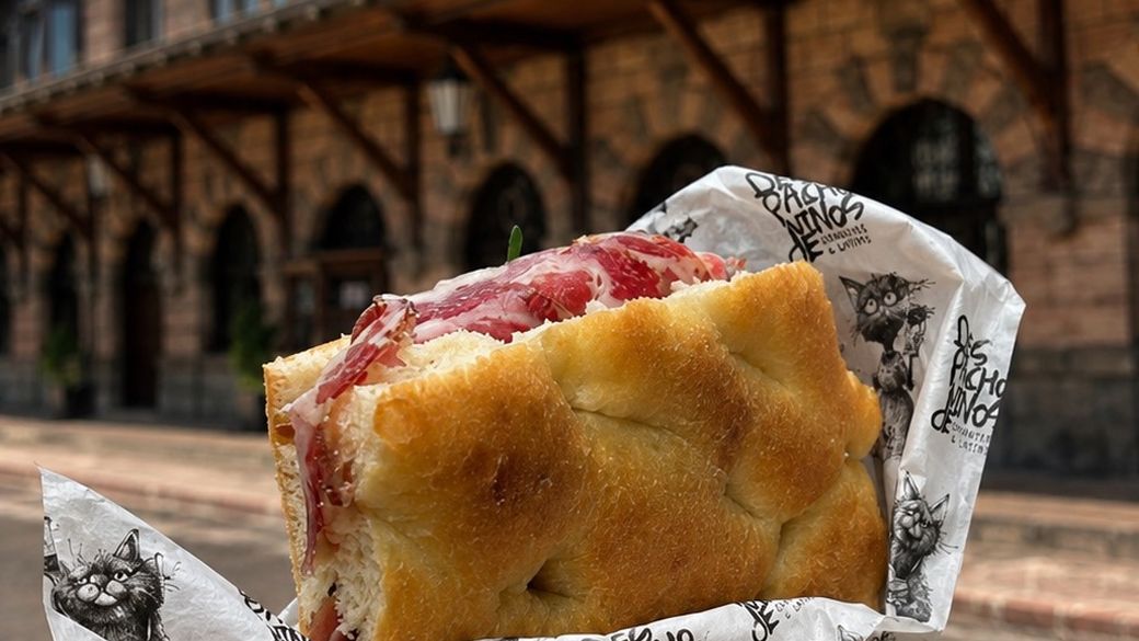 Focaccia rellena